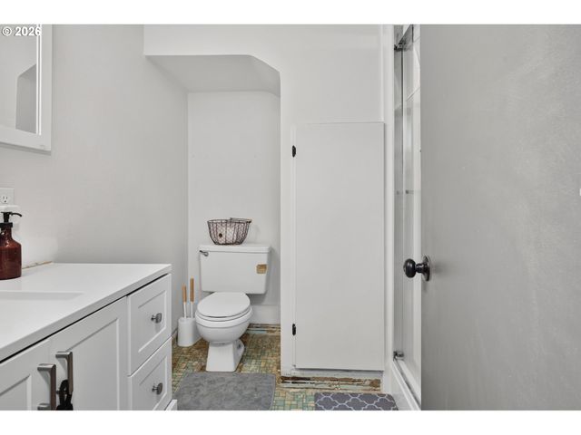 19095 Sw KINNAMAN Rd, Beaverton, OR 97078