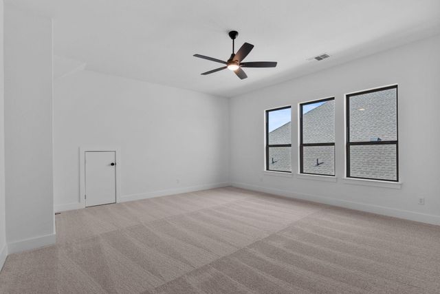 105 Gibbs DR, Liberty Hill, TX 78642