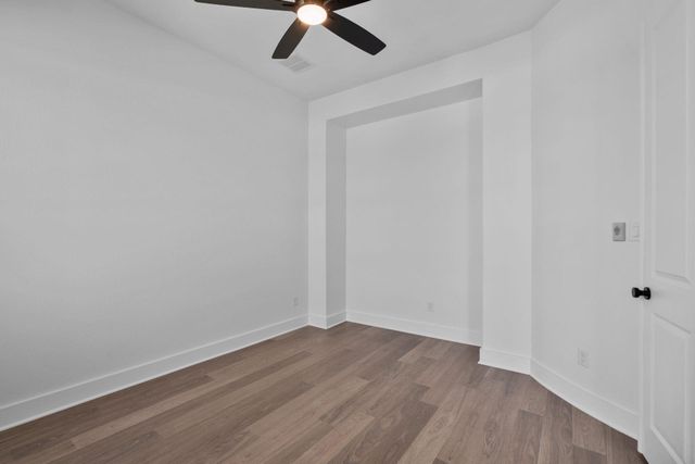 105 Gibbs DR, Liberty Hill, TX 78642