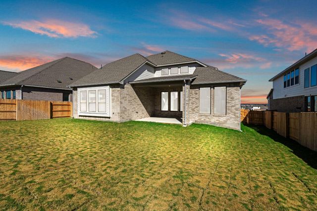 105 Gibbs DR, Liberty Hill, TX 78642