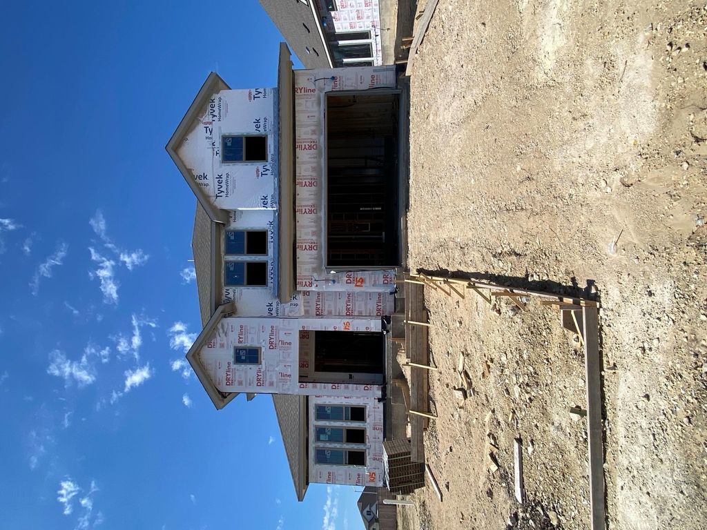 105 Gibbs DR, Liberty Hill, TX 78642