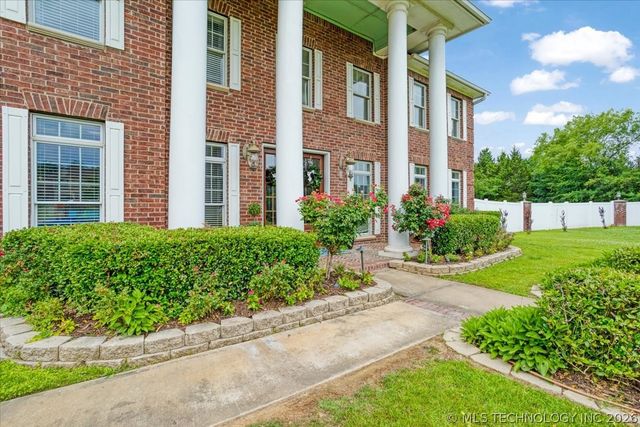 3419 Castle Court, Durant, OK 74701