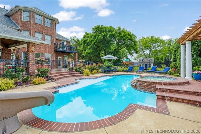 3419 Castle Court, Durant, OK 74701