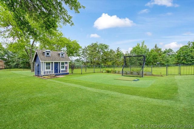 3419 Castle Court, Durant, OK 74701