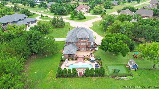 3419 Castle Court, Durant, OK 74701