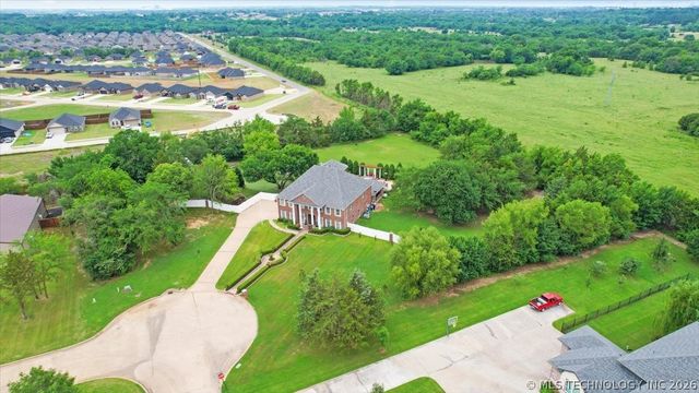 3419 Castle Court, Durant, OK 74701