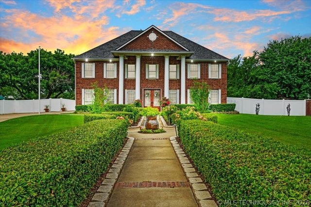3419 Castle Court, Durant, OK 74701