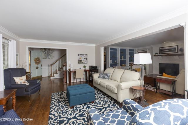 10300 Falling Tree Way, Louisville, KY 40223