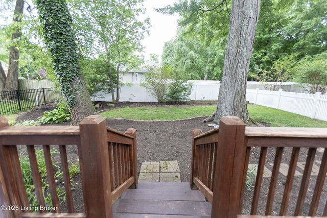 10300 Falling Tree Way, Louisville, KY 40223