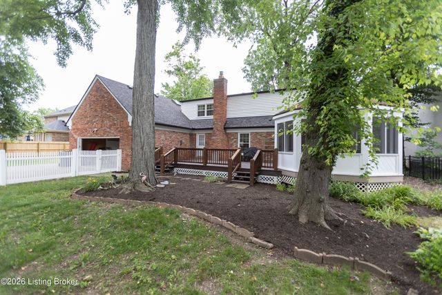 10300 Falling Tree Way, Louisville, KY 40223