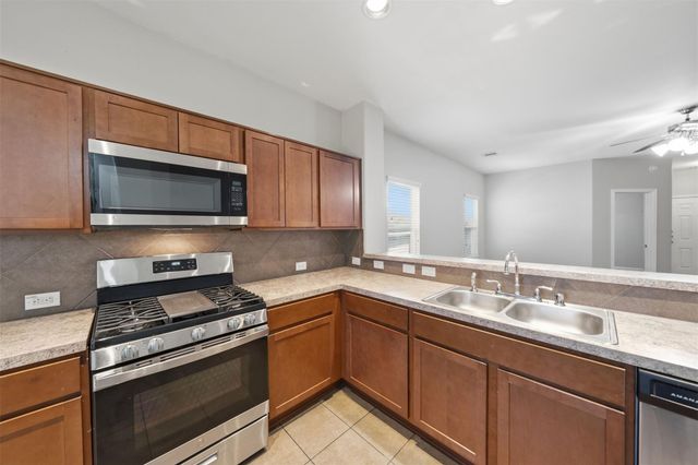 6015 Burnet Bend Avenue, Crosby, TX 77532