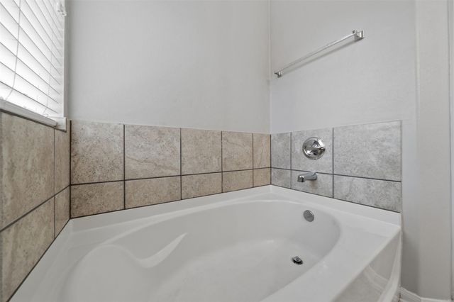 6015 Burnet Bend Avenue, Crosby, TX 77532