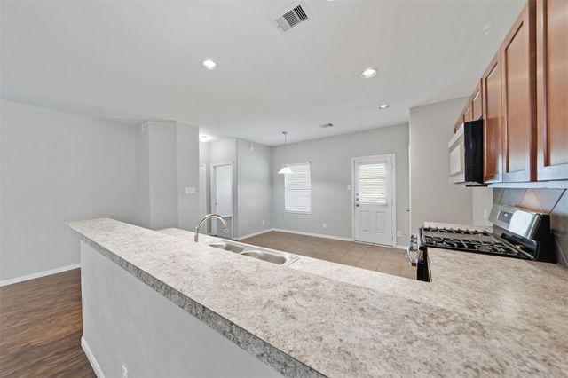 6015 Burnet Bend Avenue, Crosby, TX 77532