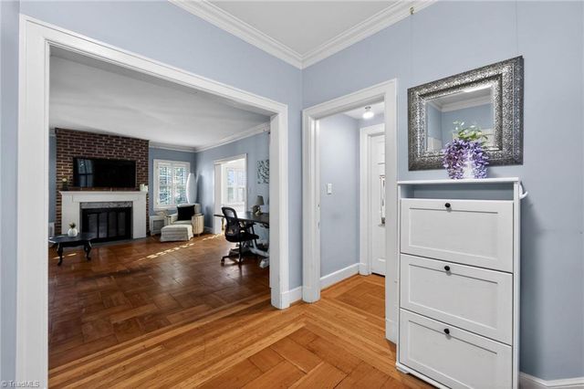 1500 Cloverdale Avenue, Winston-salem, NC 27104