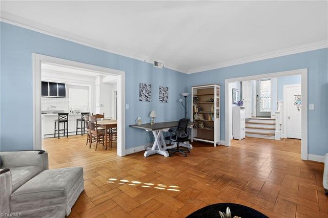 1500 Cloverdale Avenue, Winston-salem, NC 27104