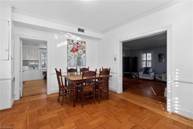 1500 Cloverdale Avenue, Winston-salem, NC 27104