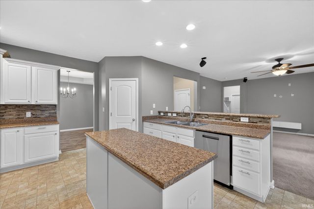 225 S Cave Creek Drive, Bloomington, IN 47403