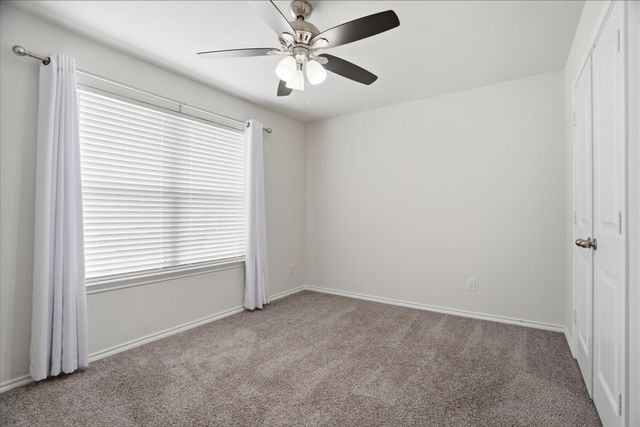 428 Edgewick Lane, Fort Worth, TX 76036