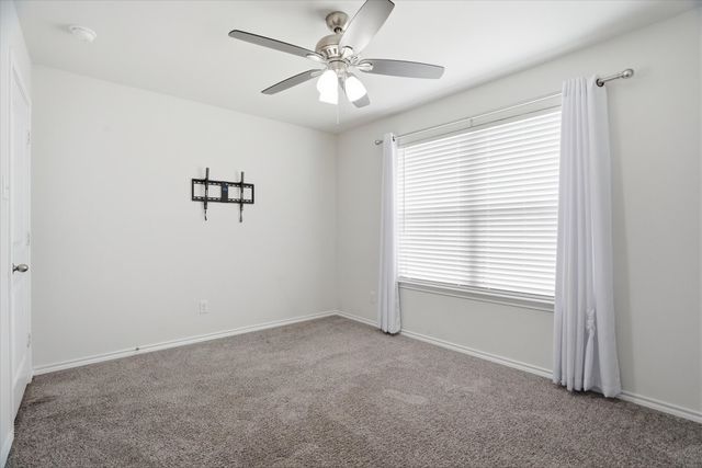 428 Edgewick Lane, Fort Worth, TX 76036