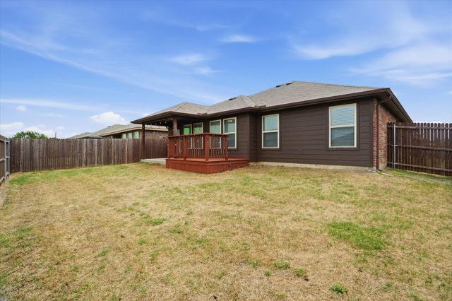 428 Edgewick Lane, Fort Worth, TX 76036