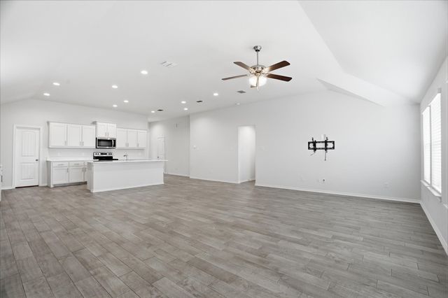 428 Edgewick Lane, Fort Worth, TX 76036