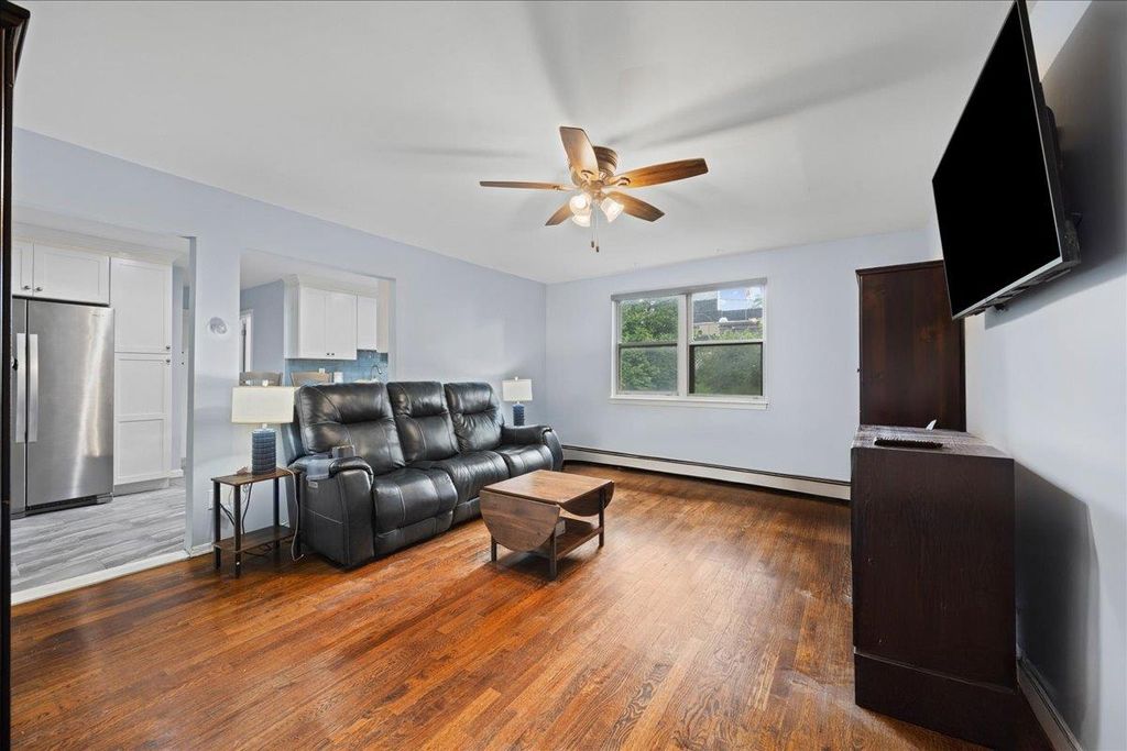 1690 Grand Avenue A16, Baldwin, NY 11510
