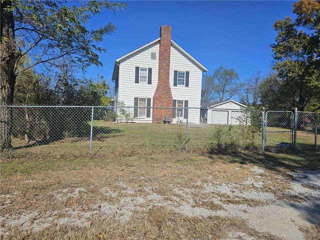 16003 E Katy Track Road, Nevada, MO 64772