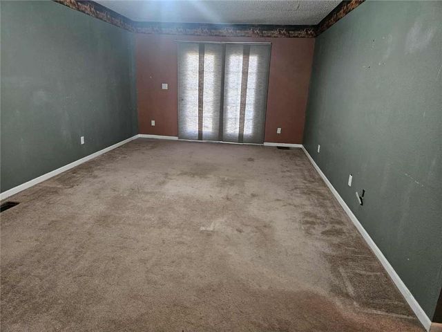 16003 E Katy Track Road, Nevada, MO 64772