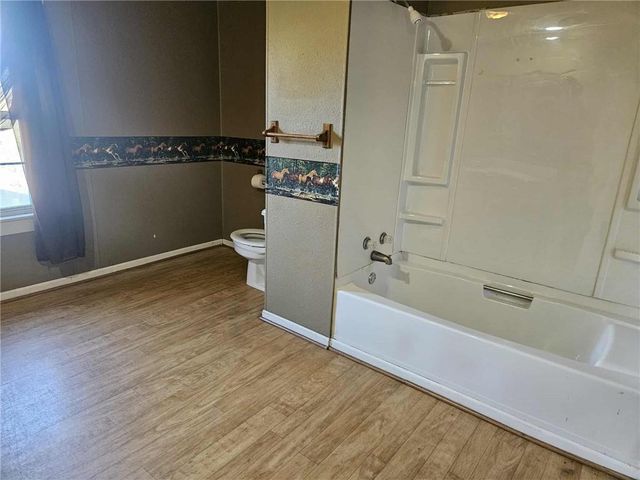 16003 E Katy Track Road, Nevada, MO 64772