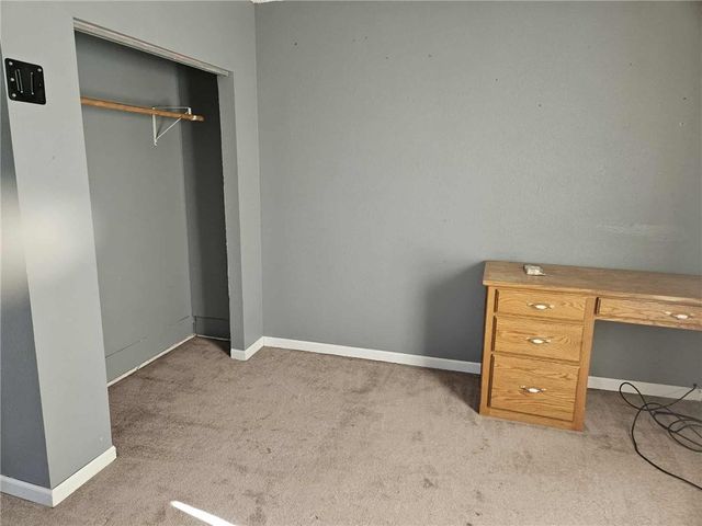 16003 E Katy Track Road, Nevada, MO 64772