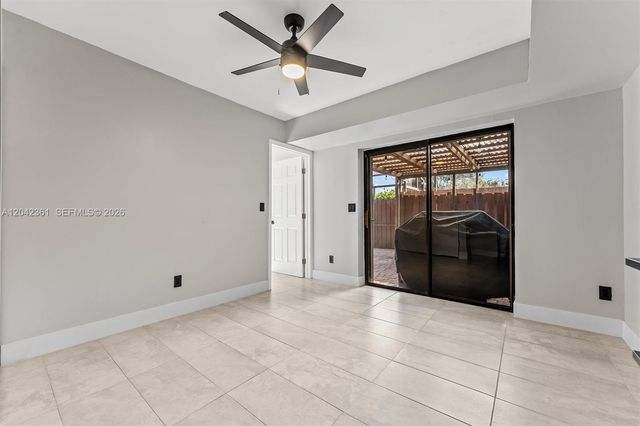 11867 SW 13th Ct, Davie, FL 33325