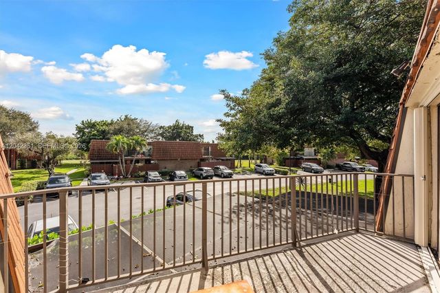 11867 SW 13th Ct, Davie, FL 33325