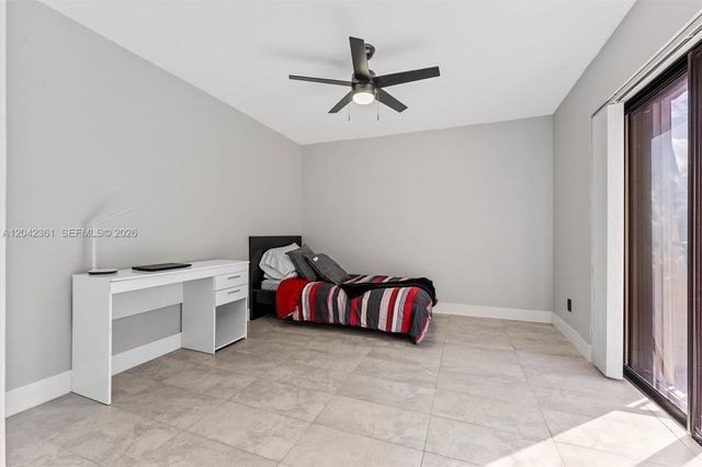 11867 SW 13th Ct, Davie, FL 33325