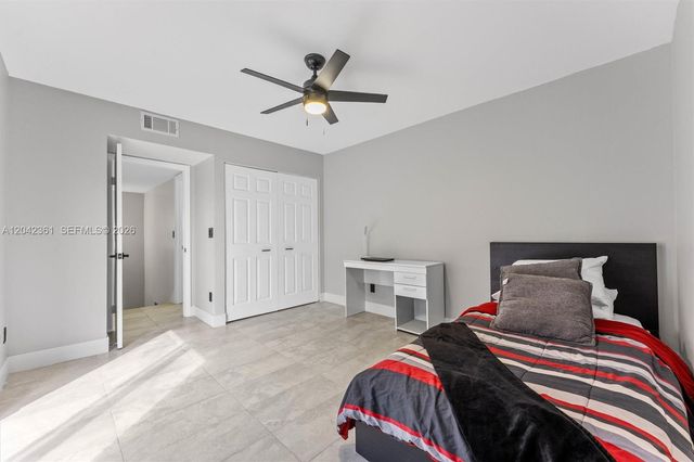 11867 SW 13th Ct, Davie, FL 33325