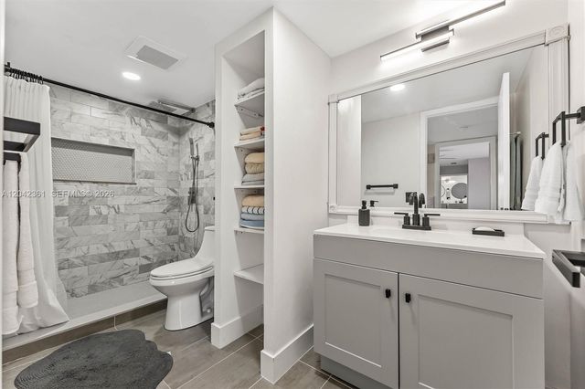 11867 SW 13th Ct, Davie, FL 33325