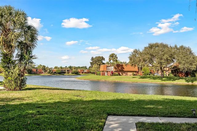 11867 SW 13th Ct, Davie, FL 33325