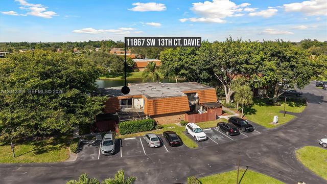 11867 SW 13th Ct, Davie, FL 33325
