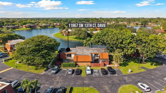 11867 SW 13th Ct, Davie, FL 33325