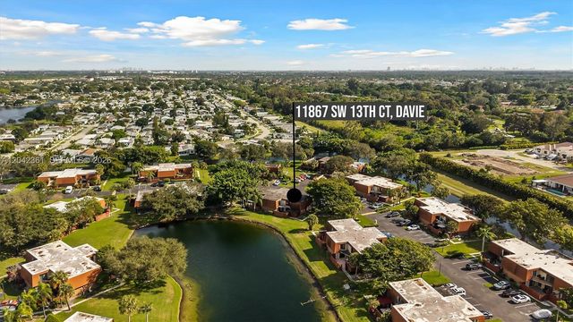 11867 SW 13th Ct, Davie, FL 33325