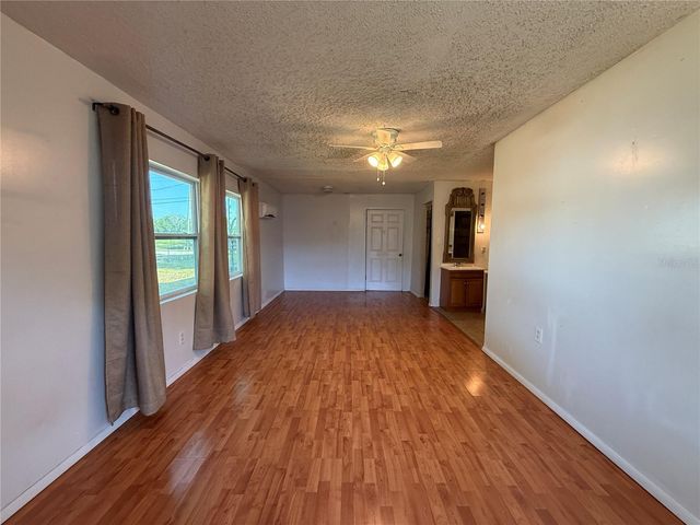 915 14TH STREET E, Bradenton, FL 34208