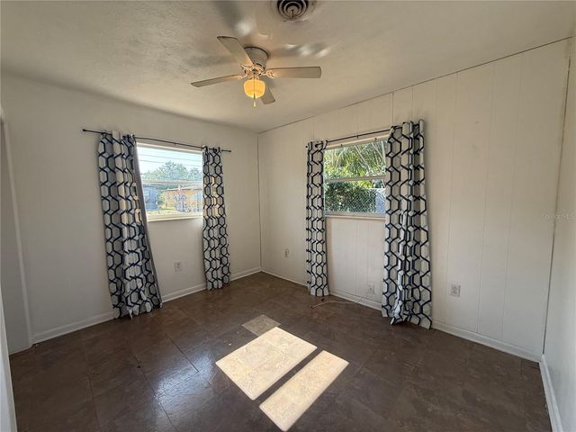915 14TH STREET E, Bradenton, FL 34208