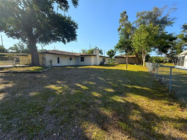 915 14TH STREET E, Bradenton, FL 34208