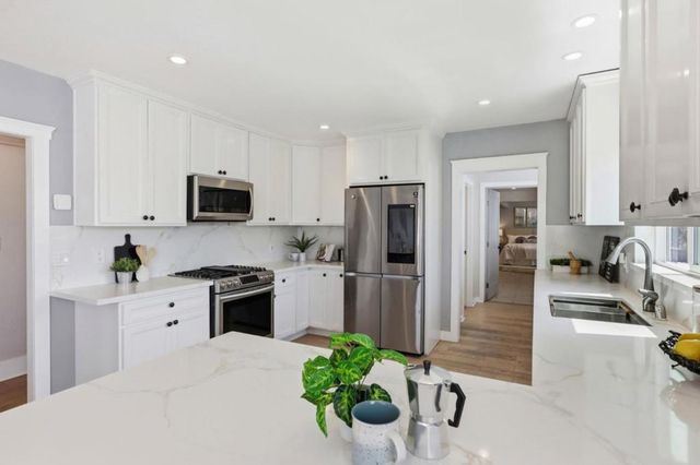 2468 Maxwell, Oakland, CA 94601