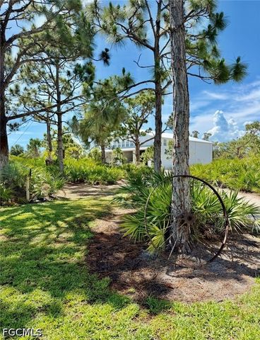 6690 Pineland RD, Bokeelia, FL 33922