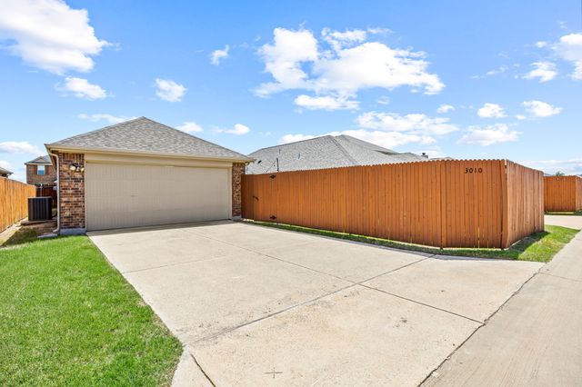 3010 Rosemount Lane, Forney, TX 75126