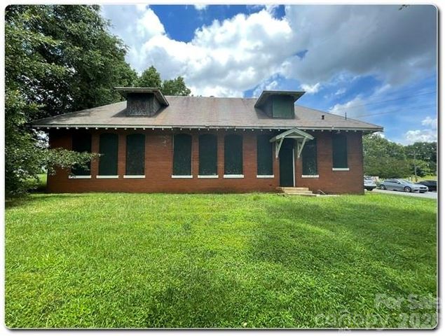 4145 Gossett Avenue, Charlotte, NC 28208