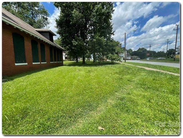 4145 Gossett Avenue, Charlotte, NC 28208