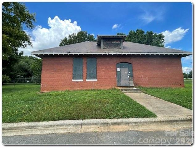 4145 Gossett Avenue, Charlotte, NC 28208