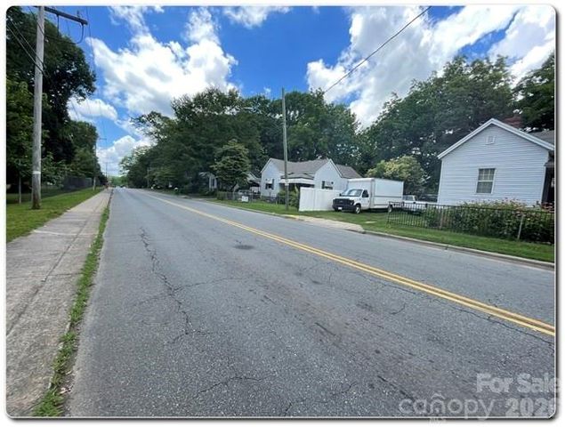 4145 Gossett Avenue, Charlotte, NC 28208