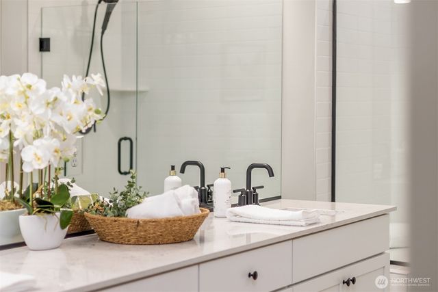 1419 NW Swenson Court, Poulsbo, WA 98370